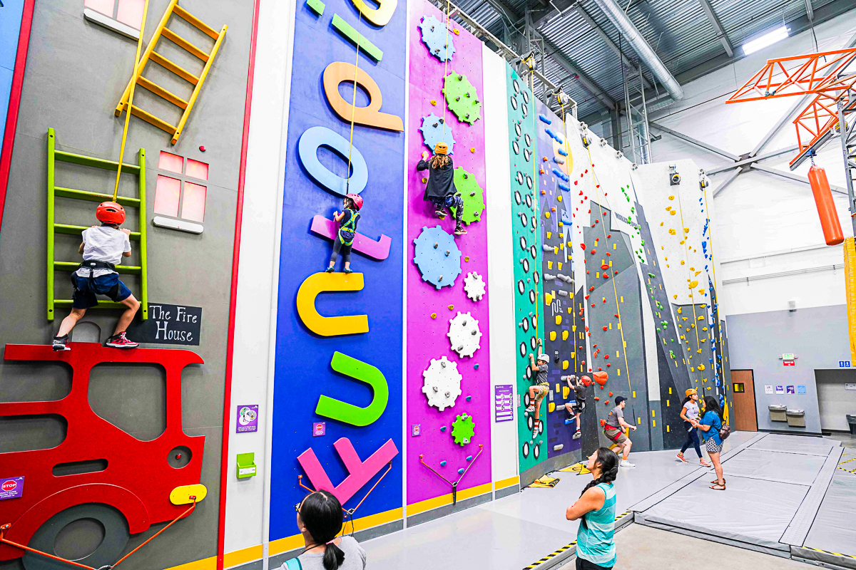 Young climber in Sender City