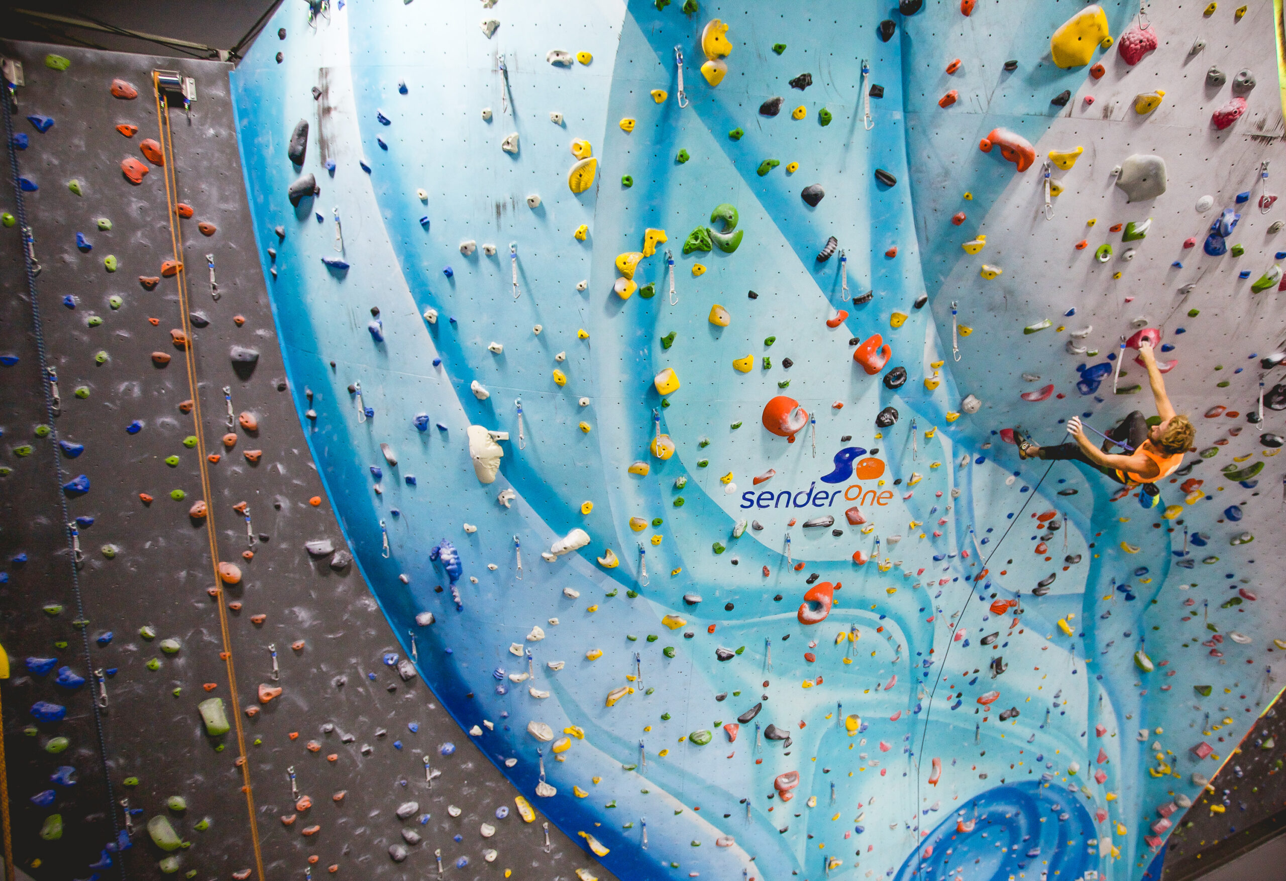 everyone's favorite homeboy lead climbing at Santa Ana location